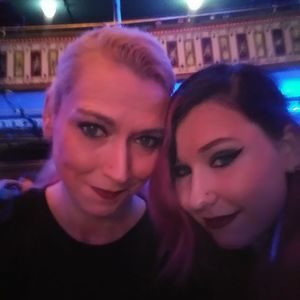 Meet your Posher, April